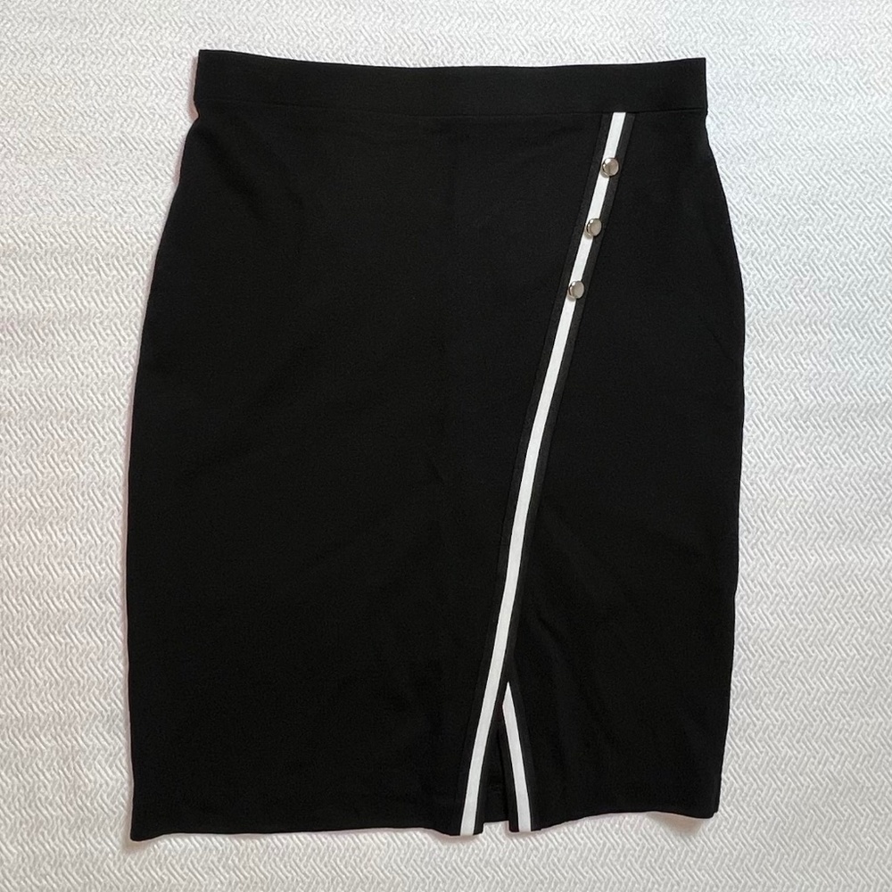 Melanie Lyne Ponte Pencil Skirt Stretch Black with Buttons Women's Size 12 - Picture 2 of 9